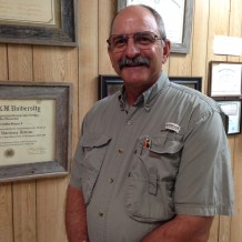 Bob Dittmar, TPWD veterinarian.