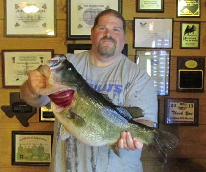 ShareLunker No. 562 Caught by Darrell Tompkins of Huffman, TX March 7, 2015 in Sam Rayburn, TPWD Photo by Reese Sparrow